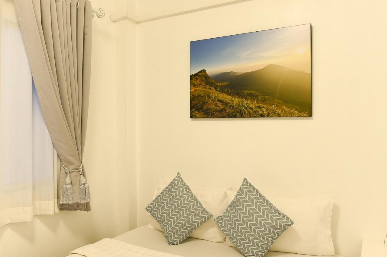 24 Poshtel Chiangmai Pansiyon Chiang Mai Dış mekan fotoğraf