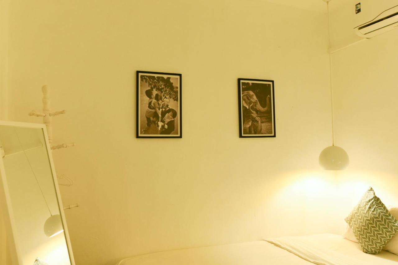 24 Poshtel Chiangmai Pansiyon Chiang Mai Dış mekan fotoğraf