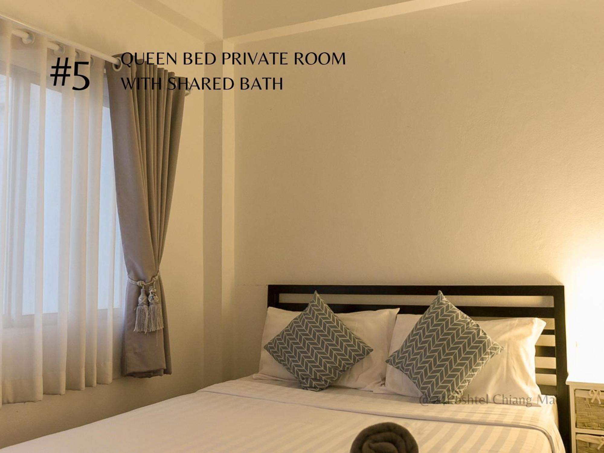 24 Poshtel Chiangmai Pansiyon Chiang Mai Oda fotoğraf
